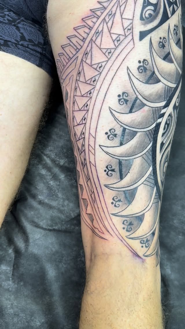 👉 ADRIEN renseignement en mp 
@adrientattoonoumea
#noumea #tattoo #tatouage#newcaledonia #pacifictattootattooartist tattooing adrientatouagenc inklife tattooink tattoonoumea