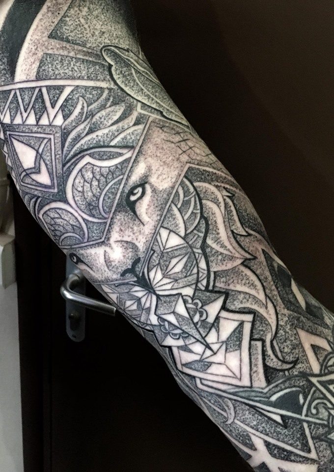 64628062_2397946476933305_4014212611074686976_n