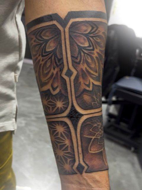 #tattoos #noumea #newcalédonia #tatouage #adrientatouagenc
