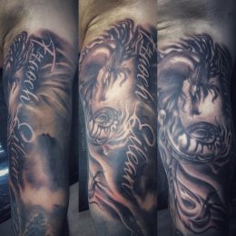 Manche, lettrage et composition en noir et gris