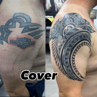 Recouvrement : épaule polynésienne en noir et gris sur un ancien tatouage