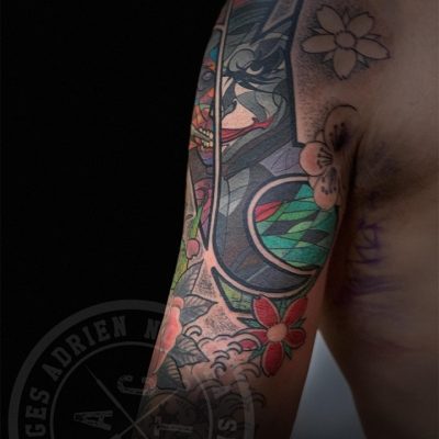 Manche japonaise en couleur sur le bras