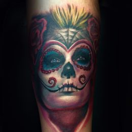 Catrina en couleur sur le bras